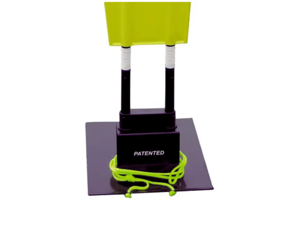LISKI®-Sockel-fuer-Freistoss-Dummy-PRO-SOFT-Kunstrasen
